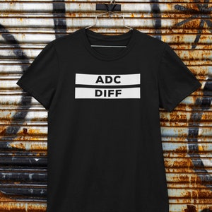 League of Legends / ADC Diff T-Shirt / Gaming T-Shirt / Black Unisex T-Shirt / Regalo perfecto para jugadores y fanáticos de League of Legends