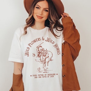 Nashville Shirt | Country Concert Top for Lainey Wilson Fan | Wildflowers & Wild Horses Western Shirt for Her | Oversized Rodeo T-Shirt