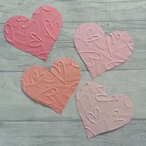 Gestanst en reliëf hartenpakket - tinten roze 4,5" x 4,5" (max.) Set van 4 die cuts voor kaarten, tijdschriften, scrapbooking