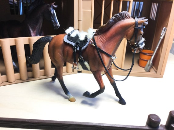 Model horse bareback tack set for CollectA horses 1:20 scale Model horse bareback tack set for CollectA horses 1:20 scale