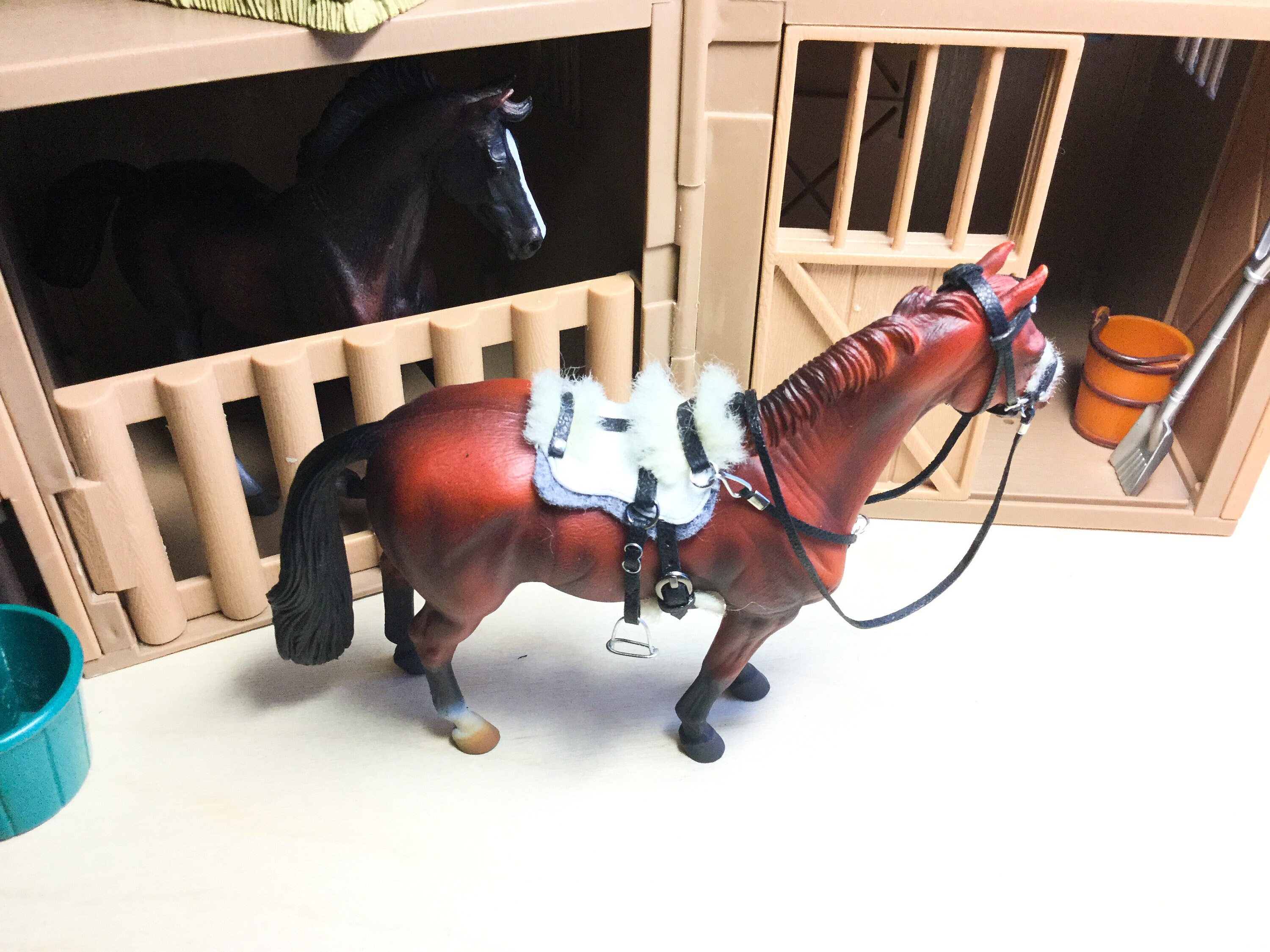 Model horse bareback tack set for CollectA horses 1:20 scale Model horse bareback tack set for CollectA horses 1:20 scale