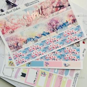 FOLIERT 7x9 MONAT Erin Condren Happy Planner Kit Classic Headers 1,5 Inch Blooming Horizons April Frühling