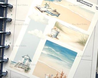 Op de afbeelding: Een vel plannerstickers met illustraties met strandthema. De stickers tonen afbeeldingen van een parasol, een strandwachtpost, een zandkasteel en een emmer schelpen. De tekst "Plan Ahead Stickers" is zichtbaar.