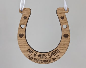 Personalised Good Luck Wedding Horseshoe Gift | Wedding Horseshoe | Lucky Horseshoe | Gift for Bride | Oak Wedding Horseshoe | Wedding Gift