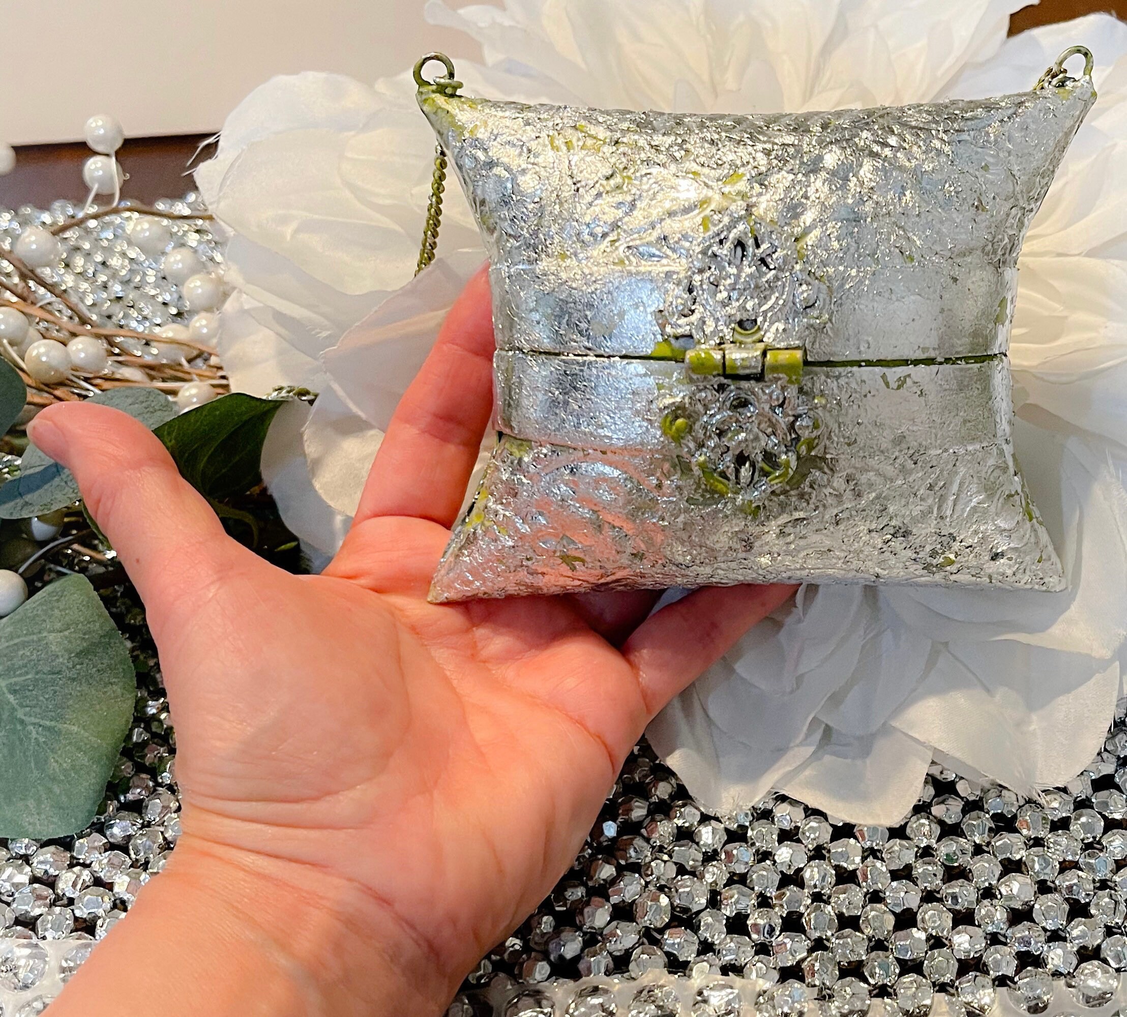 Large Silver Velvet Purse Pillow (25 x 30 cm) - Handbagholic