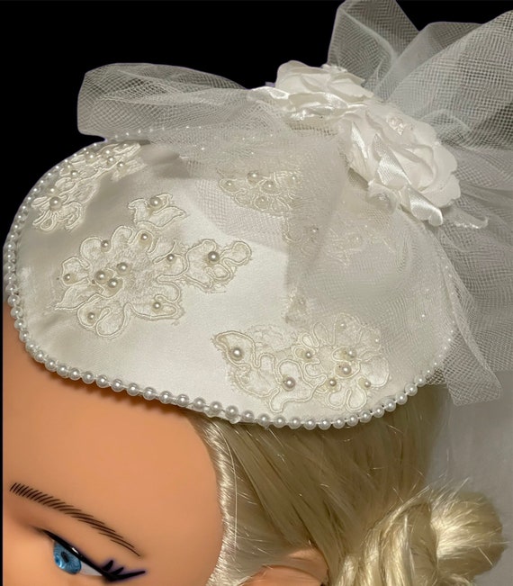 Vintage White Bridal Wedding Cap Hat Headpiece Pe… - image 2