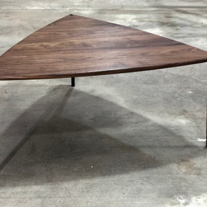 Triangle table - large