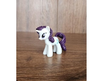 Vintage Hasbro My Little Pony: Friendship is Magic Rarity Pony 2&quot; Figurine
