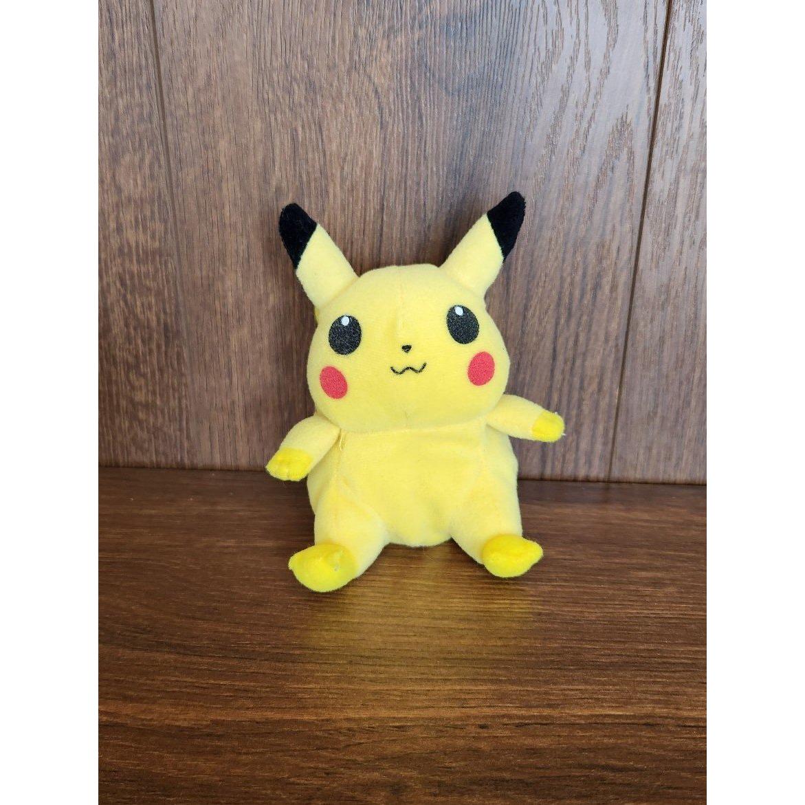 Pikachu vintage plush - Etsy 日本