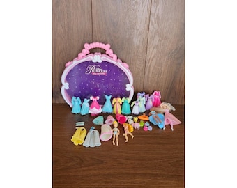 Vintage Disney Princess Magic Clip Polly Pocket Dolls Dresses Accessories Case