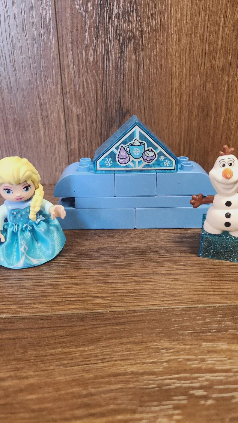 LEGO Duplo Disney Frozen Elsa & Olaf Tea Party Ice Palace Building ...