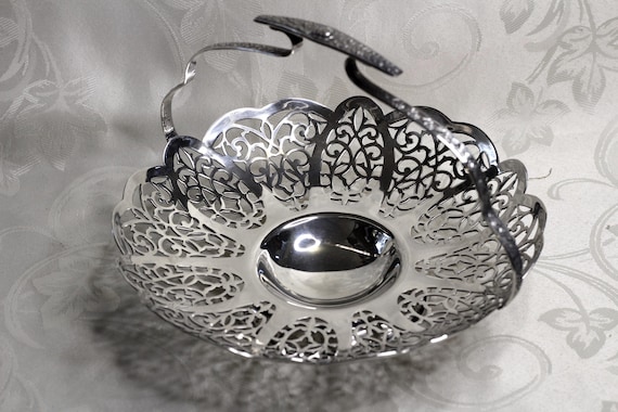 Vintage Paramount Rosepoint Silver Plated Basket /Stylised Fixed Handle/Pierced Reticulated Cake & Fruit Bowl/K. G. Luke Melbourne EPNS A1