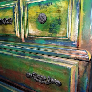 Venduto: Cassettiera boho dipinta a mano