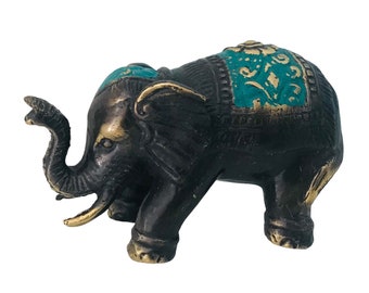 Bamboo Habitat brass elephant collectable with batik detail in antique bronze. Lucky!