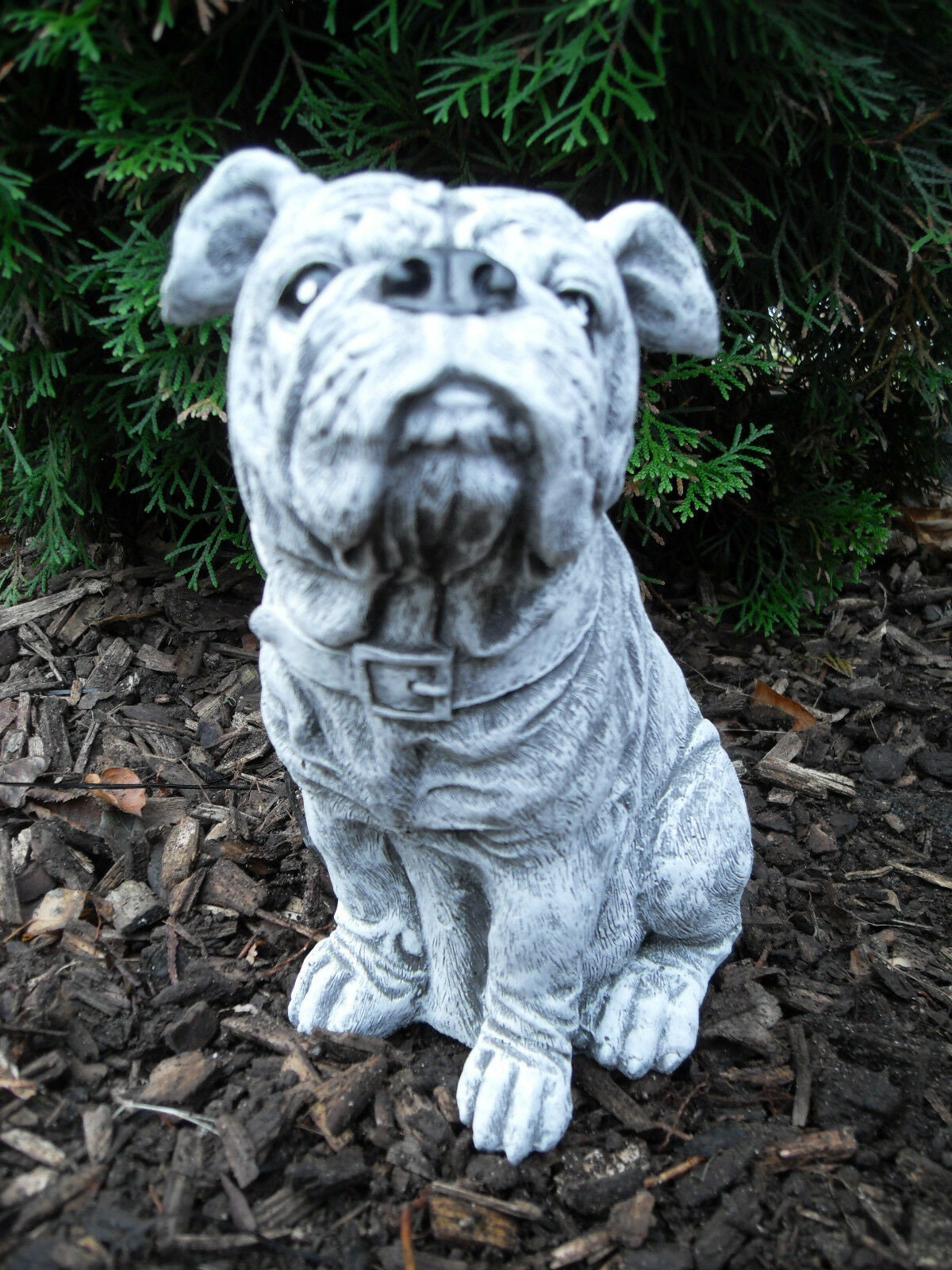 Kaufe Tiergarten-Bulldoggen-Ornamente, Harz-Bulldoggen-Figur, kreative  Bulldoggen-Statue, Gartendekoration