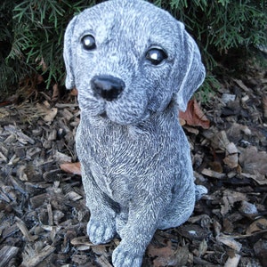Steinfigur Hund sitzend Labrador Dalmatiner Golden Retriever Frostfest Steinguss