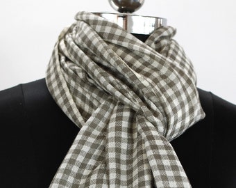 PaisleyShawls Check Scarf, Lambs Fine Woolen Unisex Shawl, Handcrafted Scarf Made In Kashmir (100x70)Cm