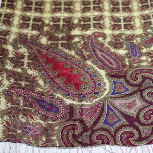 Paisley Silk Wool Shawl: Handcrafted Printed Scarf (200x70cm)