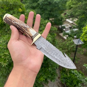 Hand Forged Damascus Steel Guthook Knife: Stag Horn Handle