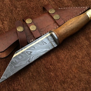 Handmade Damascus Steel Seax Knife: Crow Head, Leather Sheath