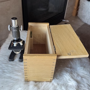 Rare Vintage Precision Optical Co. Microscope in Original Wooden Box – Antique Lab Collectible w/ Extra Slides