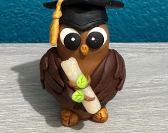 Graduation Owl, Gift Owl, Happy Graduation, Polymer Clay Figurine, Polymer Clay Owl, Owl Figurine, Handmade Clay Figurine, Whimsical Bird