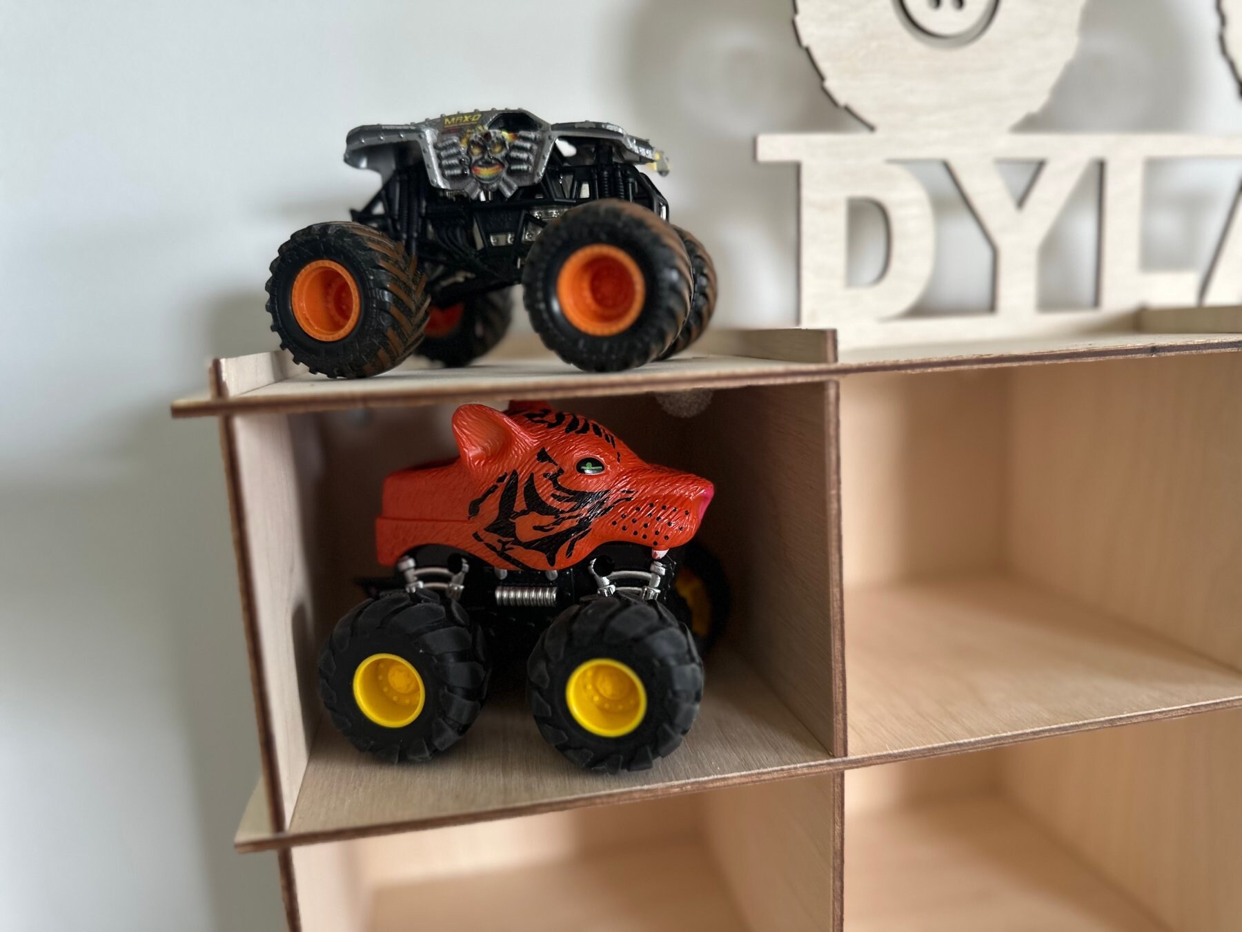 Monster Truck Shelf, Toy Car Shelf Monster Truck Organizer ...