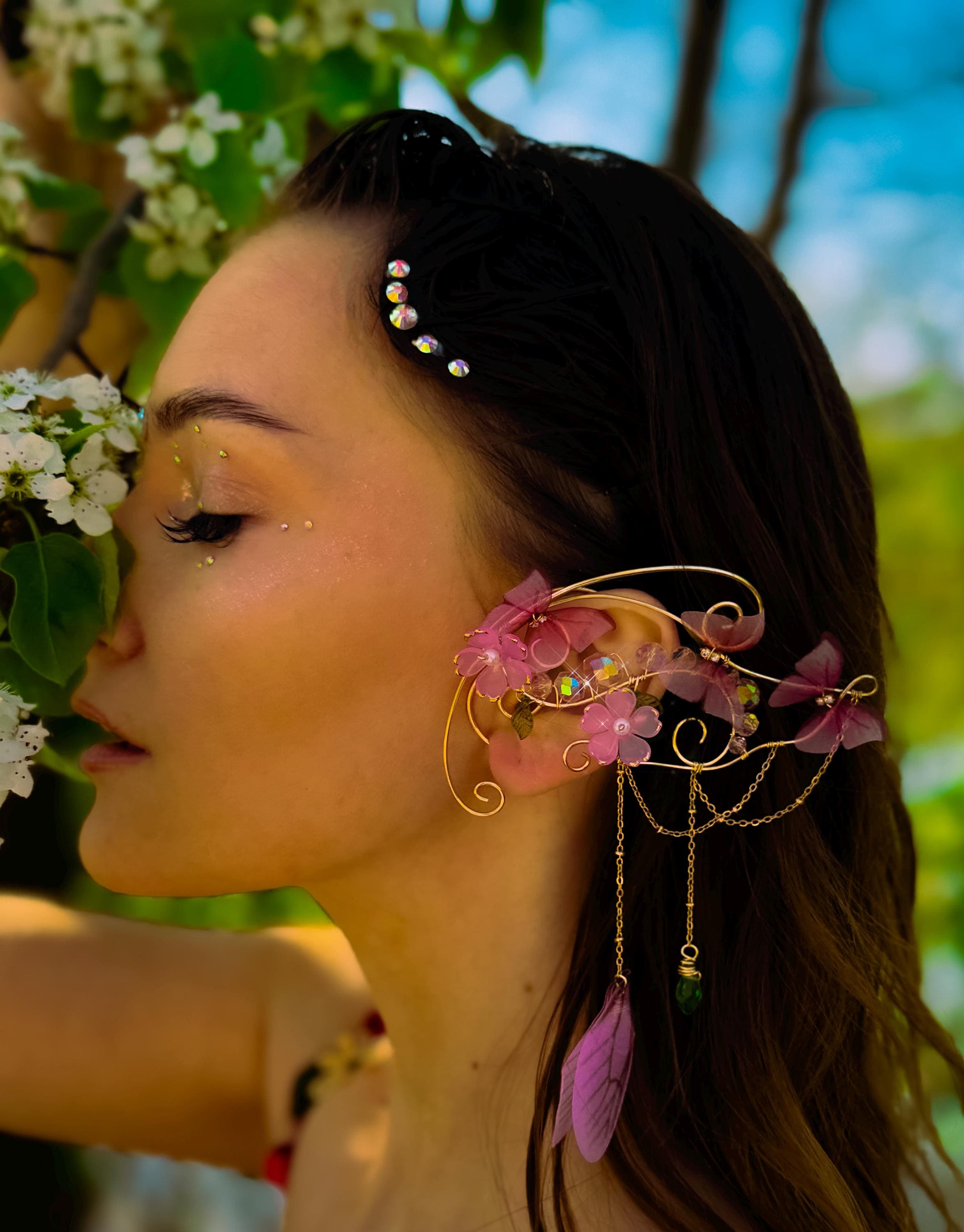 NIEUW paar roze en gouden vlindervleugel sprankelende feeënoormanchet Renaissance Faire Festival-sieraden