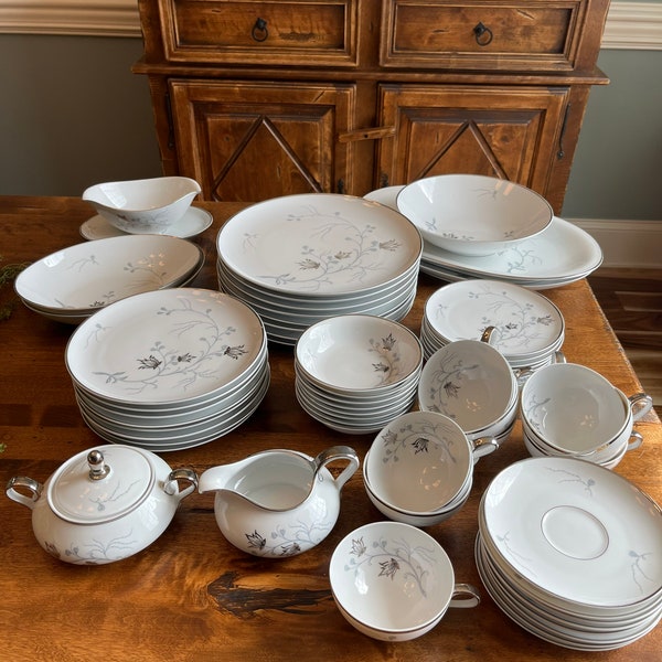 Eschenbach Bavaria Baronet fine china dishes in Silver Arbor - mid century discontinued - replacement pieces - thistle