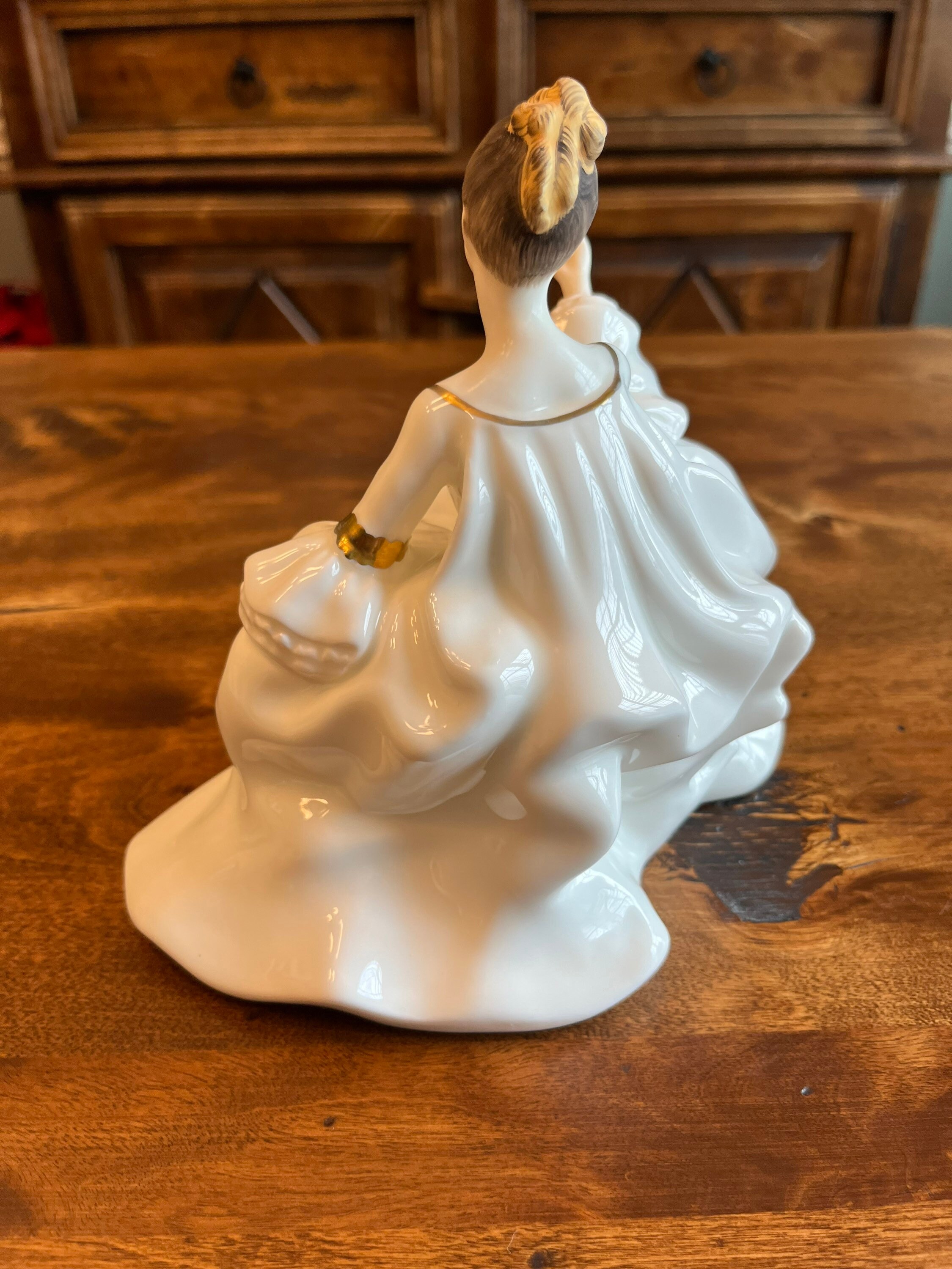 Vintage 1965 Royal Doulton & Co Limited HN 2339 - My Love - Bone