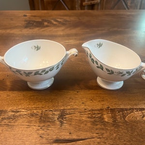 1950s Vintage Superior Hall Cameo Rose Creamer And Sugar Bowl Set