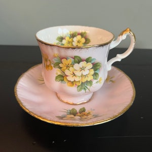 Pale Pink and white Paragon Bone China England Tea Cup & Saucer Yellow Flowers Gold Trim - By appointment to her majesty the Queen