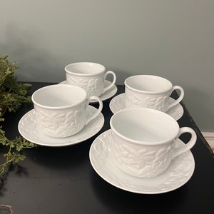 Set of 4 Lenox Casual Images Garden Vines Coffee / Tea Cups and Saucers - Japan