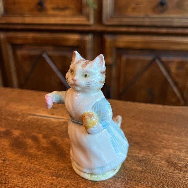 Vintage Beatrix Tabitha Twitchett cat figurine - by Frederick Warne & Co. 1961 Beswick England - Adorable!