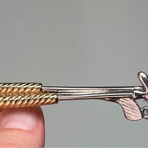 Vintage Liz Claiborne Golf Clubs Brooch / Pin - Adorable!! - Ladies golf clubs, golf ball, putter, wedges, irons - Lovely gift!