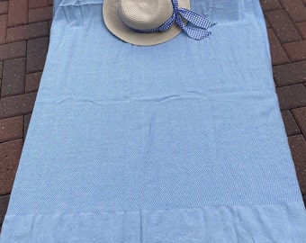 Handwoven Turkish Cotton Beach Towel: Lightweight Spa Shawl