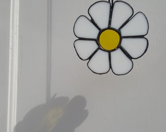 Stained Glass daisy/flower