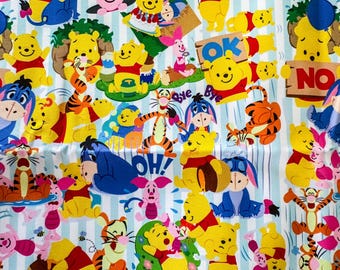 Tessuto in vinile impermeabile Disney Winnie the Pooh/ Tessuto in PVC a righe blu/ Tessuto con personaggio personalizzato/ Grembiule poncho impermeabile/ Tessuto con cartone animato di orsi