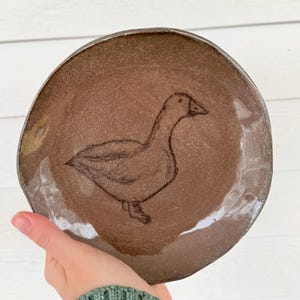Ankporträttstallrikar - handgjord keramik och unik