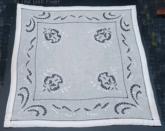 Large Vintage Table Embroidered Centerpiece Doily or Table Square