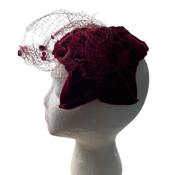 Red velvet lace and grosgrain vintage fascinator - image 2