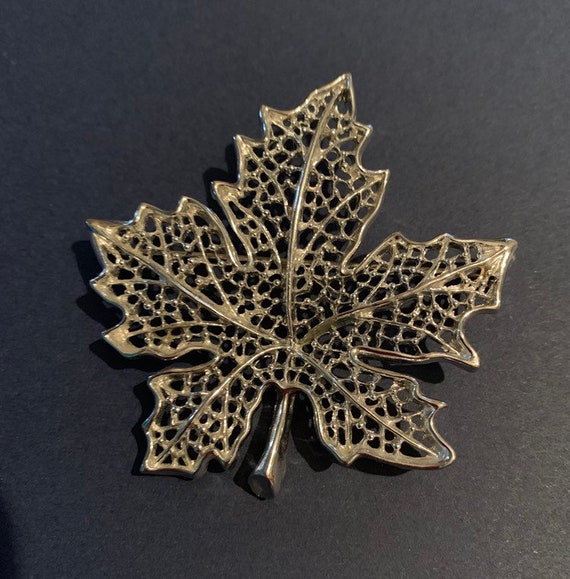 Sarah Coventry “Summer Frost” brooch, lacy maple … - image 1