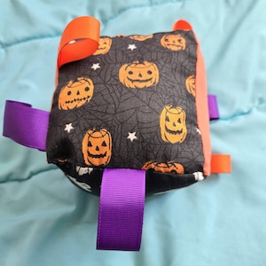 Small Spooky Season Rattle Cube Toy Little Space/Age Play Accessories