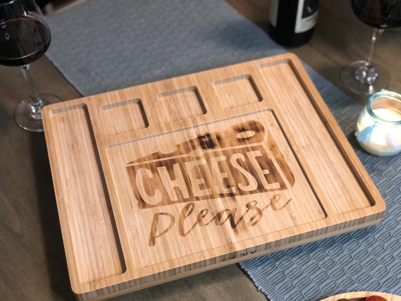 Hand personalized charcuterie board Wood burned design FREE SHIPPING Perfect for the Holidays image 3