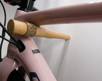 STOOK - gancho de madera para bicicletas / almacenamiento de bicicletas / colgador de bicicletas / colgador de pared para bicicletas / clavijas de madera para bicicletas / portabicicletas (ROBLE)