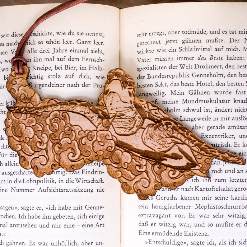 Cherry Wood Bookmark Flying Turtle Without message
