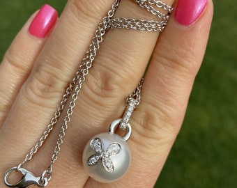 Mikimoto 18k White Gold Diamond And South Sea Pearl Pendant Necklace