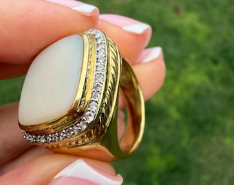 David Yurman 18k Gold Albion Mother of Pearl Diamond Size 6.75 Ring