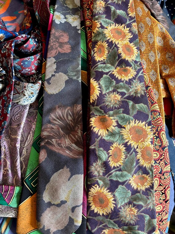 Vintage Tie Bundle 3 Ties Silk Poly Acetate Floral  display picture 1