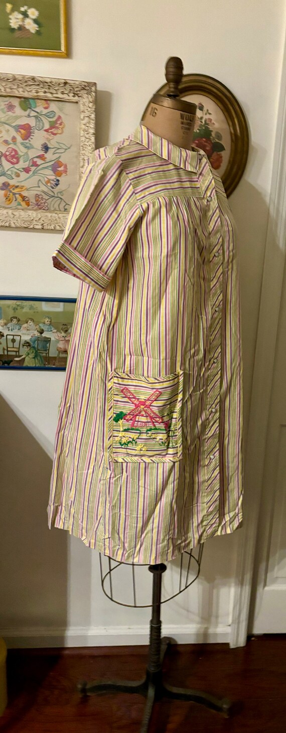 Rainbow striped housedress housecoat vintage wind… - image 4